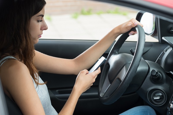 What Are the Distracted Driving Laws in Colorado?